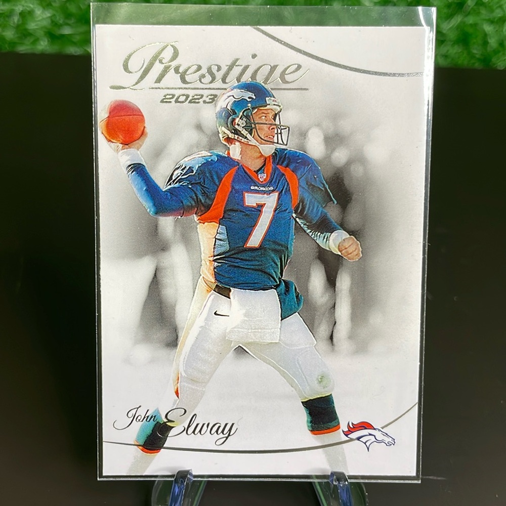 3. Panini Lot of 10 Denver Broncos Football Trading Cards 🏈